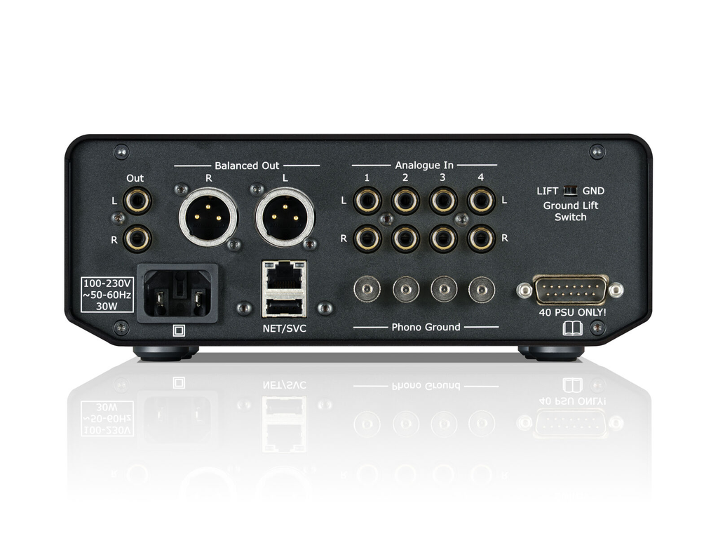 CYRUS 40 PPA Connection Panel+Reflection-medium.webp