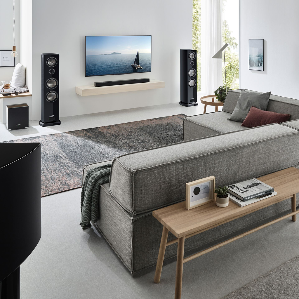 9088_5_vento9schwarz_vento3schwarz_soundbar10schwarz_sub8_lifestyle_2019_1920x1920.jpg.webp